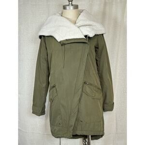 Charlotte Russe Sherpa Lined Green Coat Women’s Size Extra Small XS USED